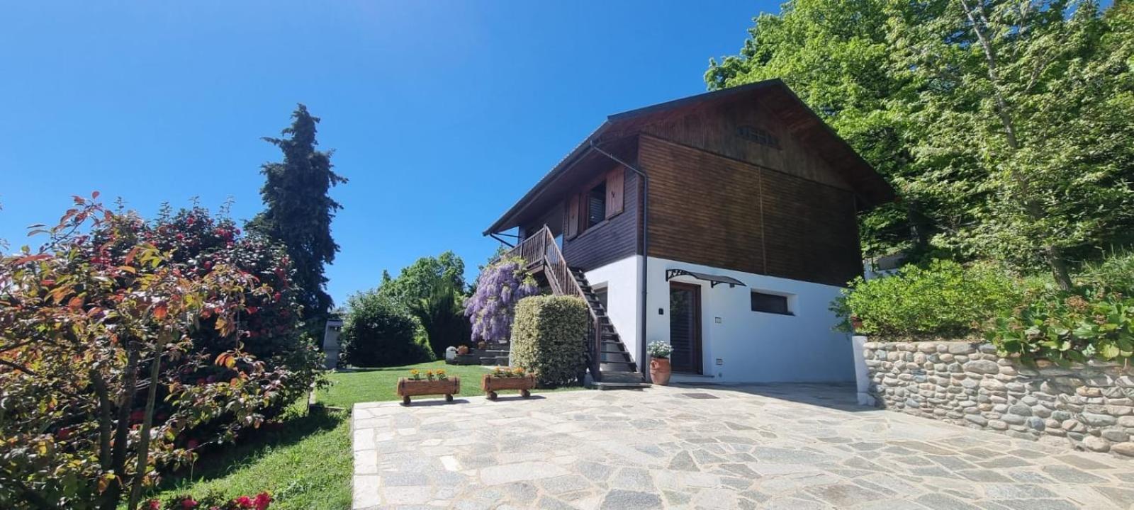 Chalet Sophie - Luxury Chalet Roletto Exterior photo